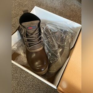 New womens 6” Legacy Lace Up Boot Size 11